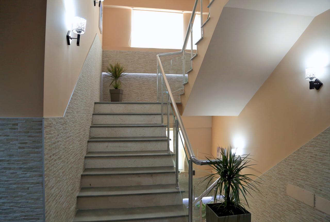 Nomelia Residence B&B Vlore Ngoại thất bức ảnh