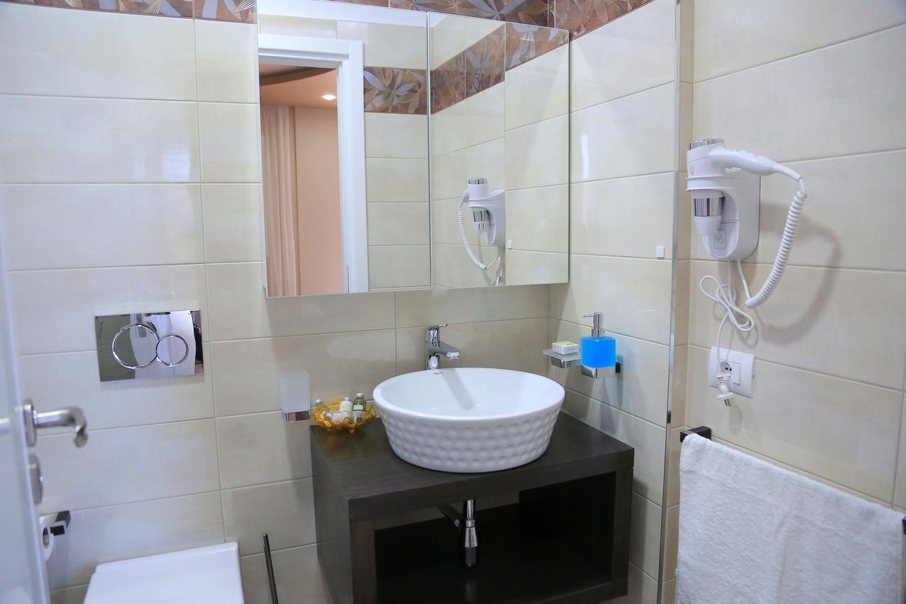 Nomelia Residence B&B Vlore Ngoại thất bức ảnh