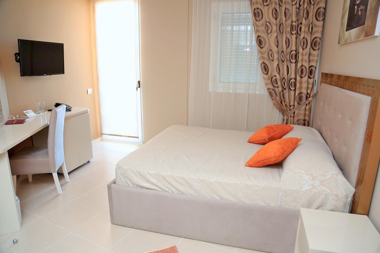 Nomelia Residence B&B Vlore Ngoại thất bức ảnh